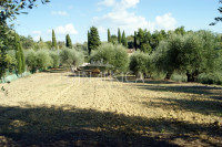 Porzione di casale con terreno, zona collinare e panoramica, toscana