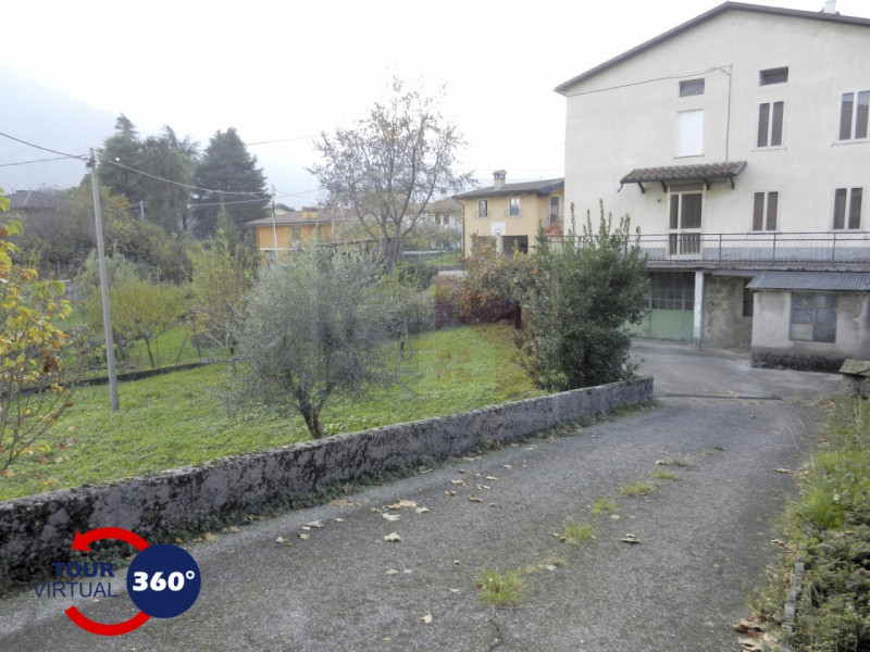 DIECI BUONI MOTIVI PER NON FARTI SFUGGIRE QUESTA OCCASIONE:

1) Ingresso indipendente;
2) Ampio g...