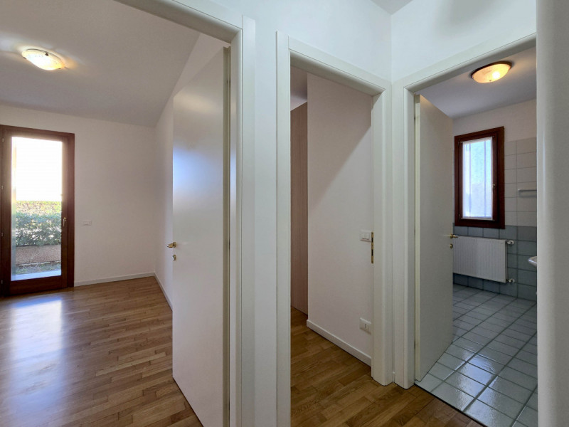 LANCENIGO DI VILLORBA in recente complesso residenziale affittasi a referenziati con redditi docu...