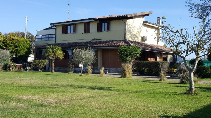 Nettuno Vendita Villa moderna