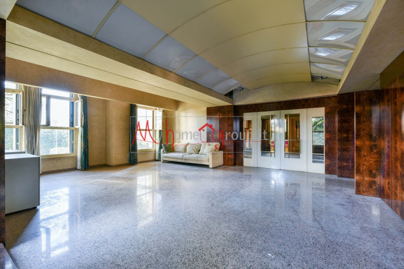 PADOVA – Quartiere Paltana (Rif: COM-MA4-P). In elegante contesto direzionale, a pochi minuti dal...