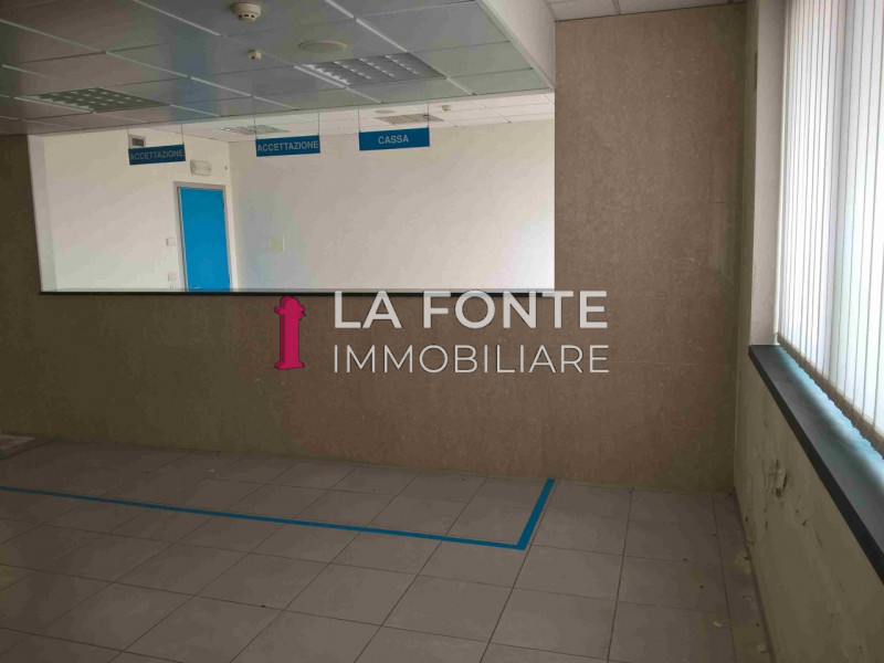 Vigonza Centro, Prestigioso Ufficio Mq 530, Suddiviso. Già Poliambulatorio. Ingresso/Attesa con D...