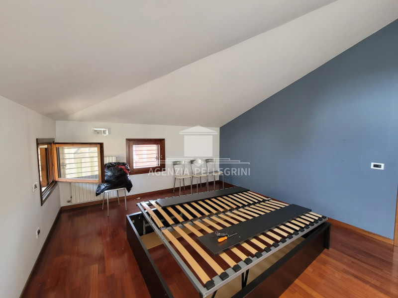 AFFITTO IN CENTRO STORICO A VICENZA,  PRESTIGIOSO APPARTAMENTO ARREDATO ALL’ULTIMO PIANO IN PIENO...