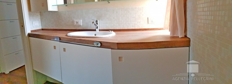 CENTRO STORICO  Affittasi raffinato appartamento bicamere completamente arredato, in una palazzin...