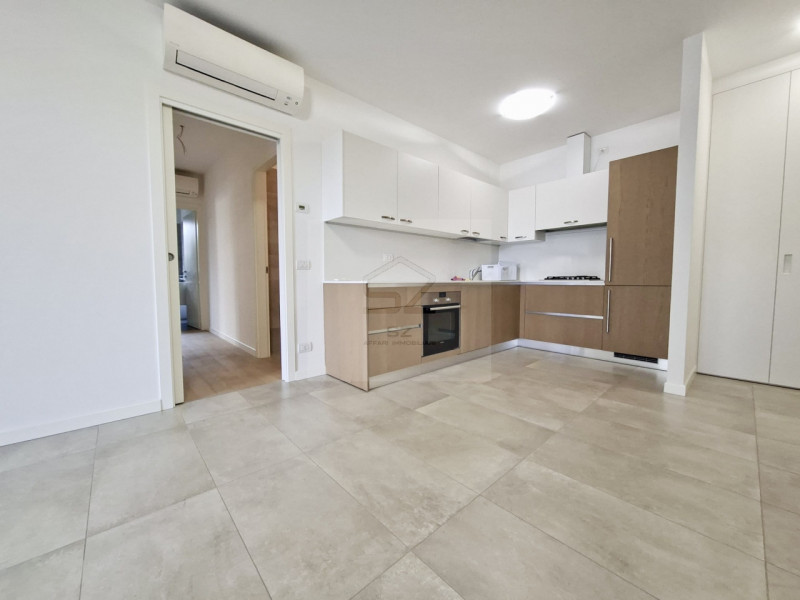 SANT'AGOSTINO- ALBIGNASEGO

 In posizione centrale comoda a tutti i servizi del quartiere proponi...