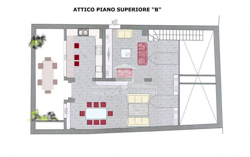CENTRO STORICO proponiamo un importante  ultimo piano ultimo che si sviluppa su circa 300 mq comm...