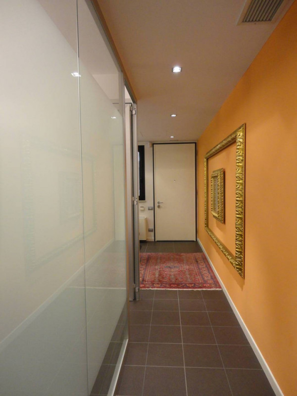 Riferimento per l'agenzia AU0128 Vigonza Zona Peraga. Affittasi ufficio arredato in centro direzi...