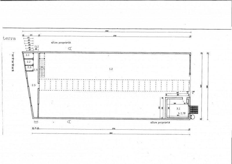 Riferimento per l'agenzia AC1004 VIGONZA Zona Peraga zona artigianale, affittasi porzione di capa...