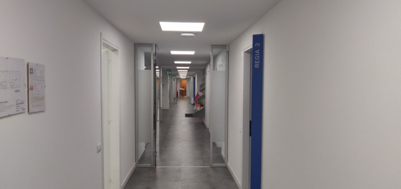 Cerchi un ampio ufficio per la tua attività? Scopri questo eccezionale spazio di lavoro situato n...