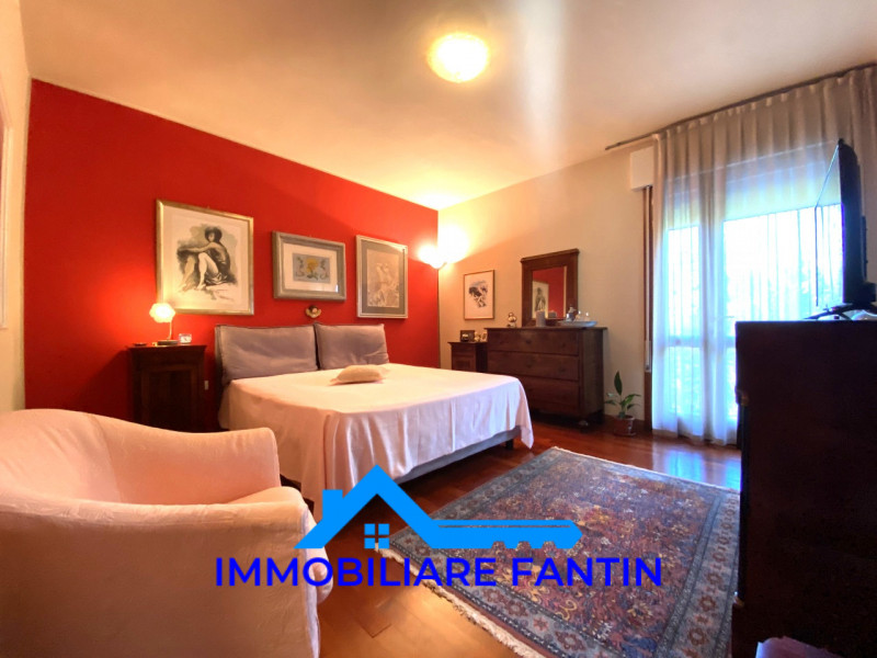 Rif RV16 Immobiliare Fantin propone in vendita a San Zeno, su contesto di piccole dimensioni e be...