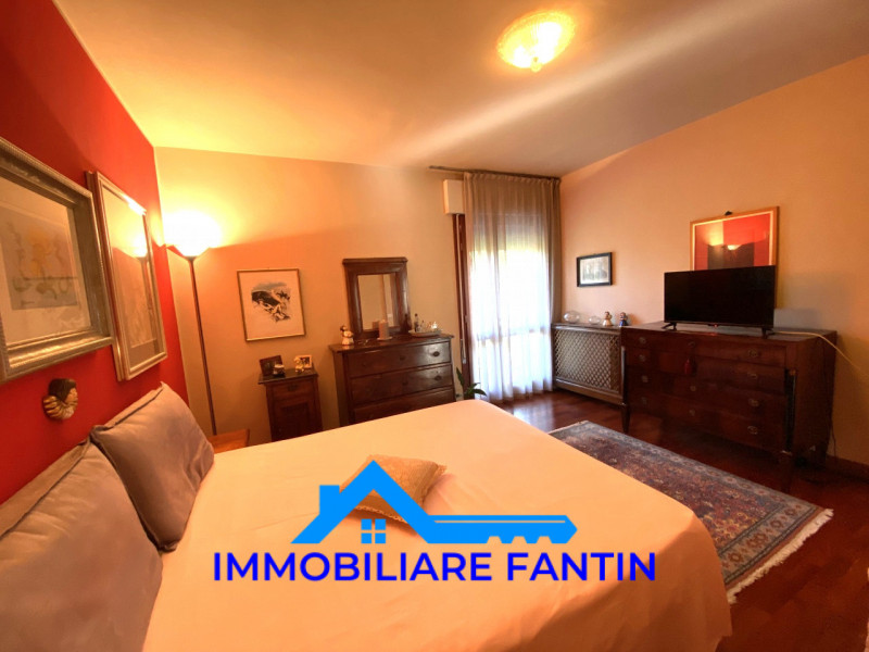 Rif RV16 Immobiliare Fantin propone in vendita a San Zeno, su contesto di piccole dimensioni e be...