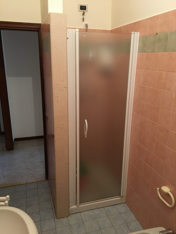 CENTRALISSIMO - APPARTAMENTO DI MQ. 170 AL SECONDO PIANO CON ASCENSORE SITUATO NELLA VIA PEDONALE...