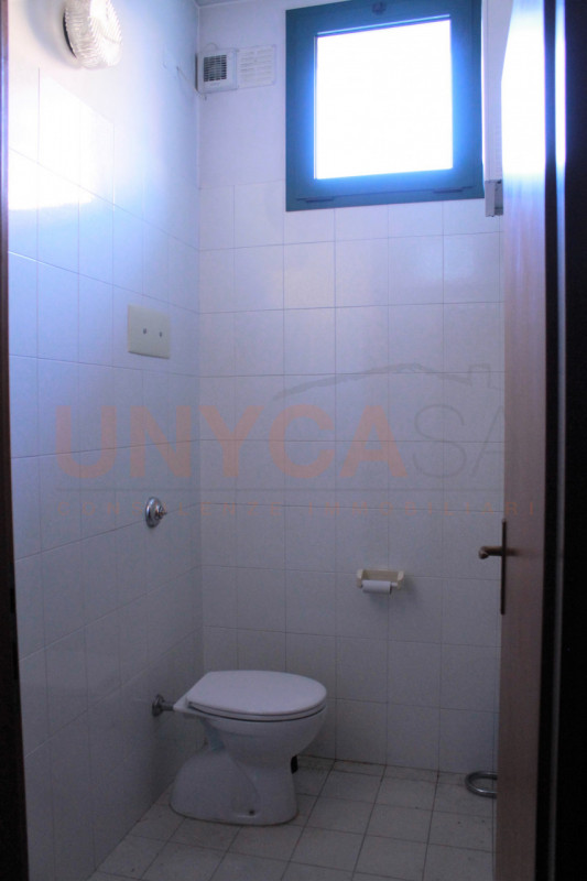 MESTRINO: proponiamo in vendita un ufficio di circa 65 mq situato al piano terra di una palazzina...