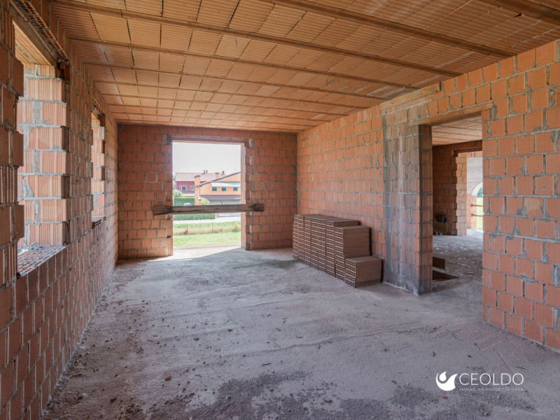 VIGONZA-Peraga-: a due passi dal parco di "Villa Bettanini" e immersa nella campagna vigontina, q...