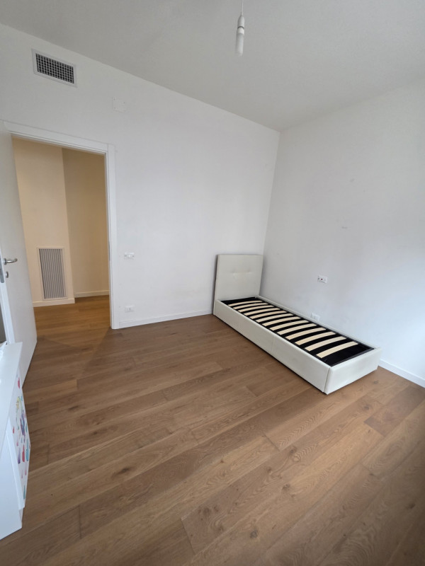 Nel prestigioso contesto del Centro Storico di Padova, a pochi passi da Piazza Insurrezione e dal...