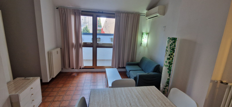 In una palazzina di poche unità alle spalle del Duomo è disponibile un grazioso appartamento con ...