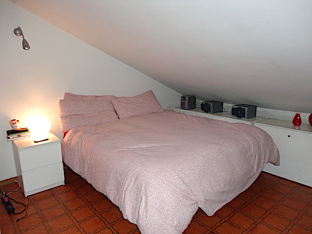 In una palazzina di poche unità alle spalle del Duomo è disponibile un grazioso appartamento con ...