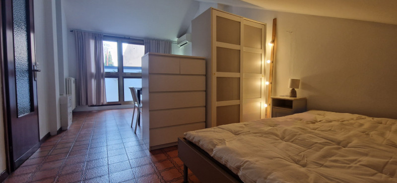 In una palazzina di poche unità alle spalle del Duomo è disponibile un grazioso appartamento con ...