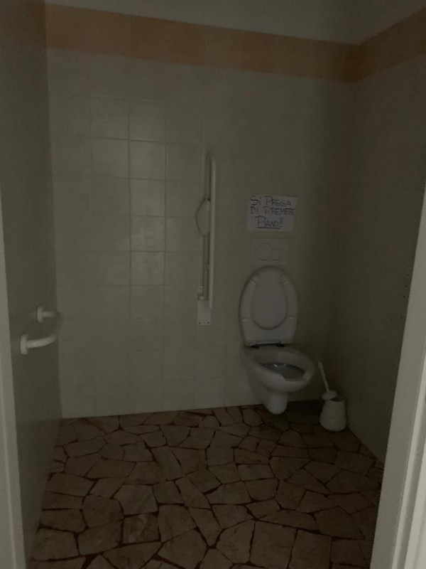 San Giorgio Delle Pertiche, Arsego  collocato in strada di passaggio, vicinissimo al centro del q...