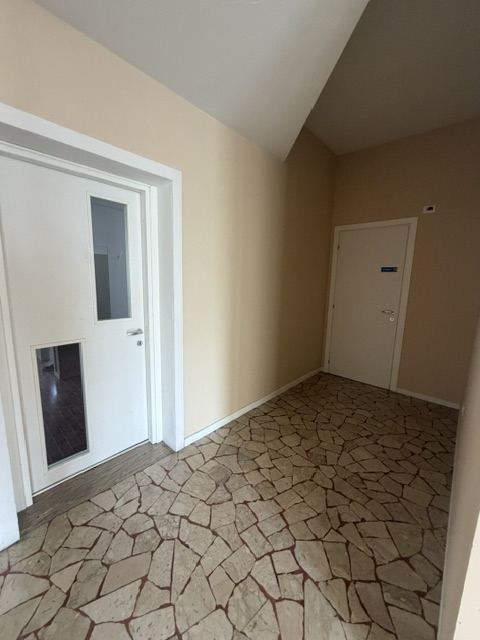 San Giorgio Delle Pertiche, Arsego  collocato in strada di passaggio, vicinissimo al centro del q...