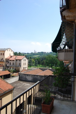 CONTRATTO CON OBBLIGO DI RESIDENZA - CENTRO STORICO: BICAMERE+STUDIO, RISTRUTTURATO, 120 MQ., PIA...