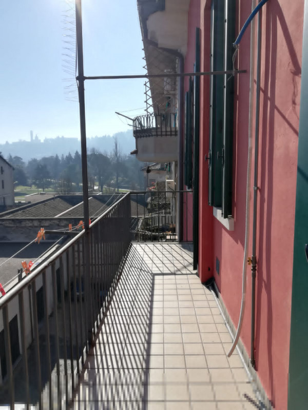 CONTRATTO CON OBBLIGO DI RESIDENZA - CENTRO STORICO: BICAMERE+STUDIO, RISTRUTTURATO, 120 MQ., PIA...