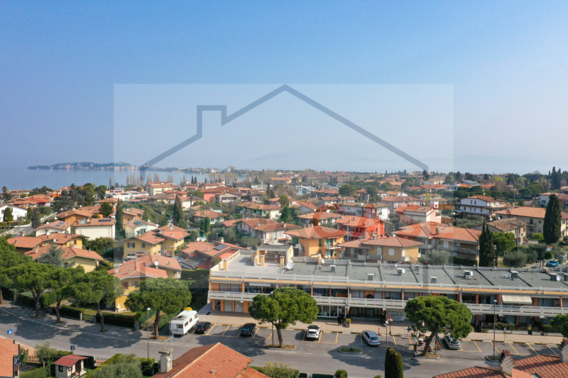 Sirmione Vendita Magazzino