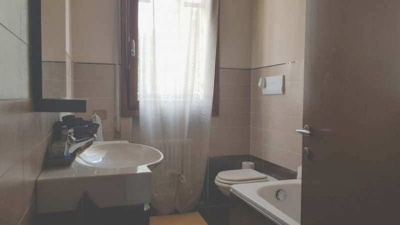 In una delle zone residenziali più prestigiose di Limena - Centro, proponiamo in affitto un elega...