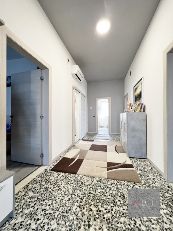 Situata in centro paese, casa singola ristrutturata nel 2022 disposta tutta al piano terra e comp...