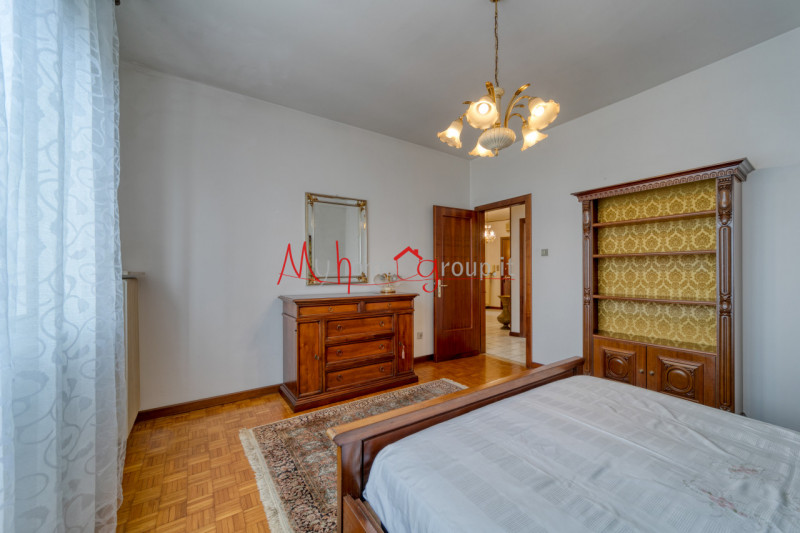 PADOVA ZONA SAN GIUSEPPE - In piccolo condominio ben abitato, appartamento ultimo piano senza asc...