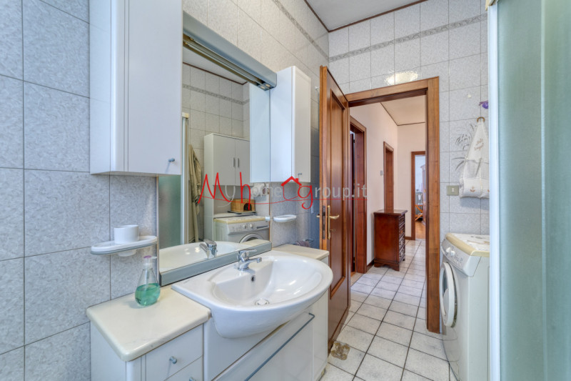 PADOVA ZONA SAN GIUSEPPE - In piccolo condominio ben abitato, appartamento ultimo piano senza asc...