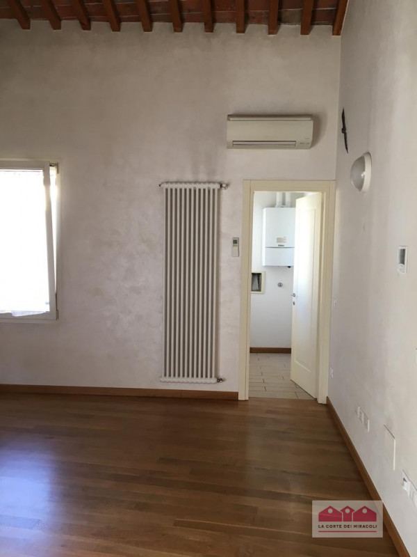 SANTA CHIARA: NEL CUORE DEL CENTRO STORICO, MA NON ZTL, IN OTTIMA PALAZZINA COMPLETAMENTE E FINEM...