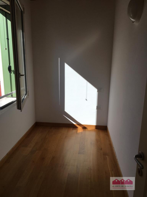 SANTA CHIARA: NEL CUORE DEL CENTRO STORICO, MA NON ZTL, IN OTTIMA PALAZZINA COMPLETAMENTE E FINEM...