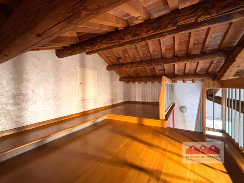 SANTA CHIARA: NEL CUORE DEL CENTRO STORICO, MA NON ZTL, IN OTTIMA PALAZZINA COMPLETAMENTE E FINEM...