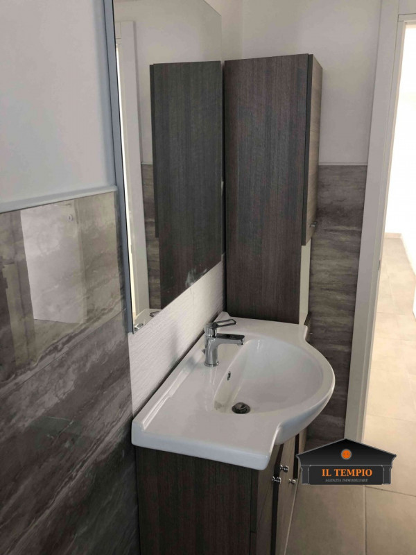 VICENZA - MERCATO NUOVO:in zona tranquilla e servita da scuole, supermercati e mezzi pubblici,acc...