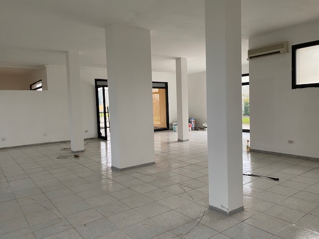 Stai cercando un locale per la tua attività?

Ad Arzerello di Piove di Sacco fronte strada in pos...