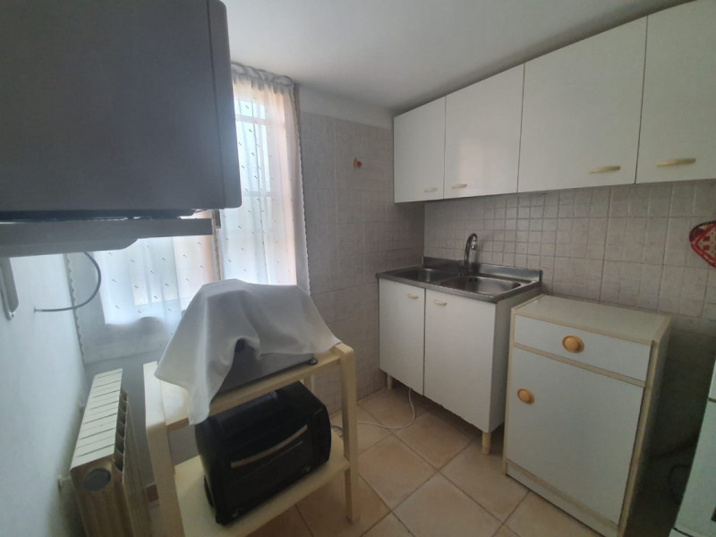 Vicino F.S. costruzione di due unita' abitative di cui l'ultima ancora in vendita, completamente ...