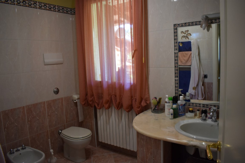 MASERÀ DI PADOVA (vicinanze): Proponiamo in vendita in esclusiva una splendida villa accostata ma...