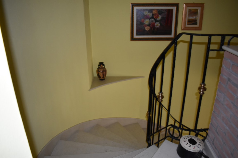 MASERÀ DI PADOVA (vicinanze): Proponiamo in vendita in esclusiva una splendida villa accostata ma...