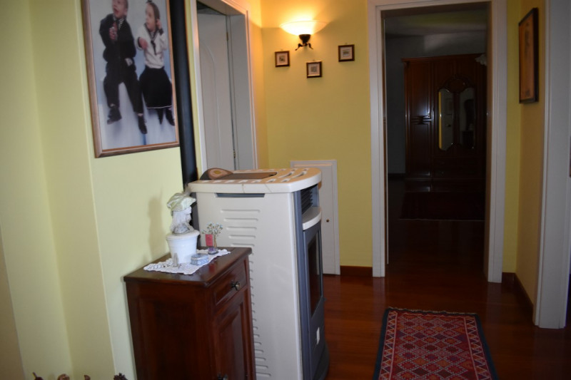 MASERÀ DI PADOVA (vicinanze): Proponiamo in vendita in esclusiva una splendida villa accostata ma...