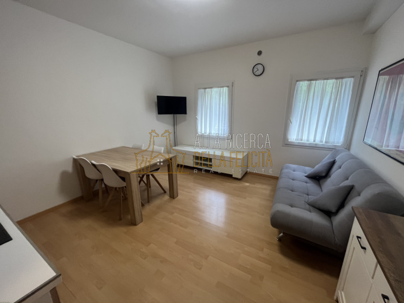 SCHIO - Centro/Resecco: in zona comoda a tutti i servizi MINIAPPARTAMENTO completamente arredato....