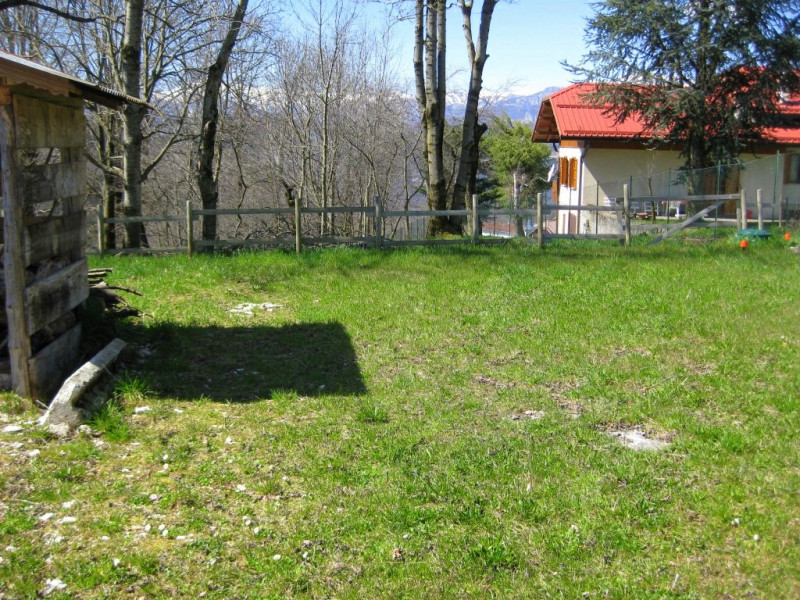Sull'Altopiano di ASIAGO, in zona TRESCHE' CONCA di Roana, 
proponiamo una casa indipendente di c...