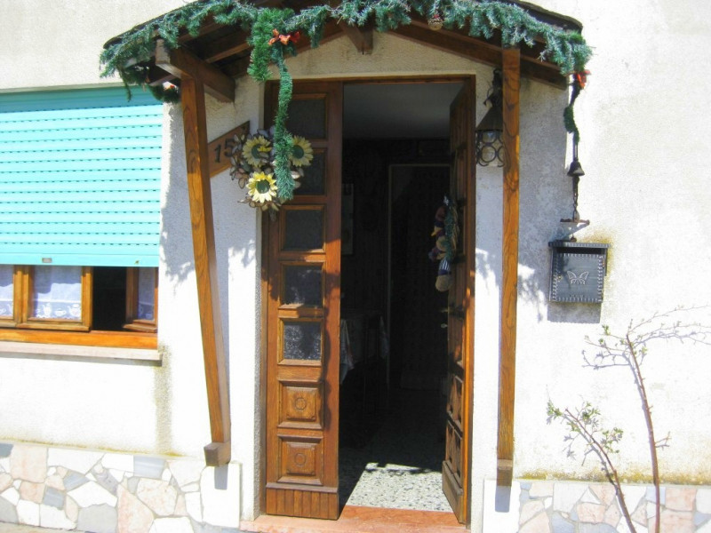 Sull'Altopiano di ASIAGO, in zona TRESCHE' CONCA di Roana, 
proponiamo una casa indipendente di c...