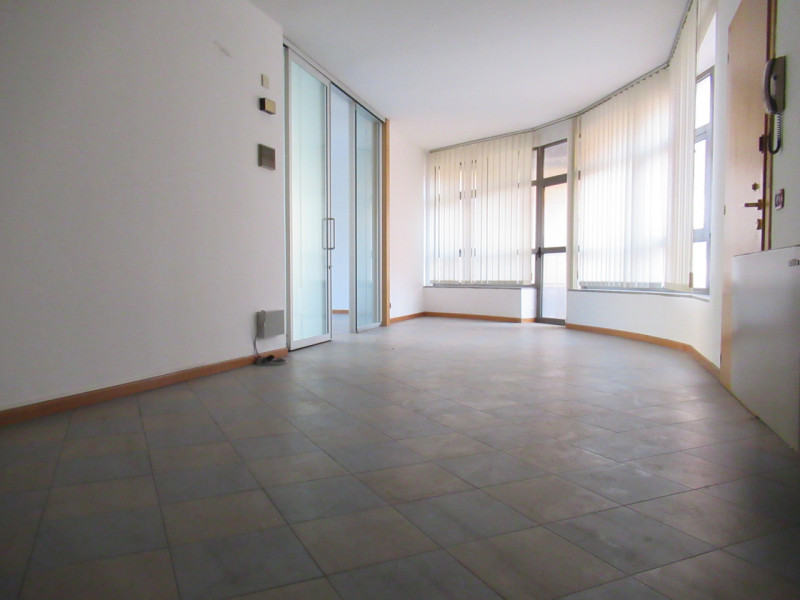 A Montebelluna (TV) in zona centralissima, proponiamo in vendita ufficio di 160 metri quadri, al ...