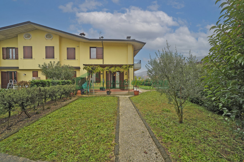 Gavardo Vendita Casa a schiera porzione di testa