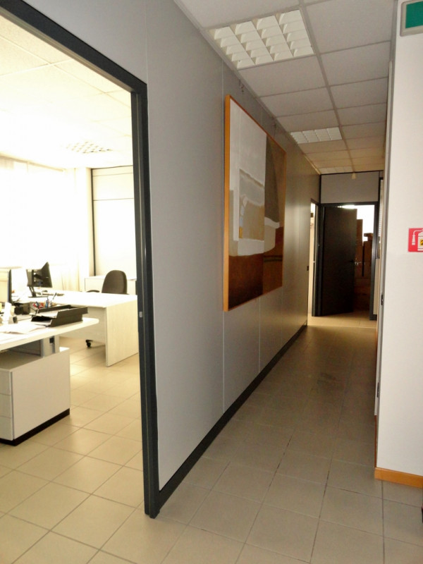 ELEGANTE E LUMINOSO UFFICIO ZONA INDUSTRIALE OVEST - PIANO 2° CON ASCENSORE-Rif. 7250
All'interno...