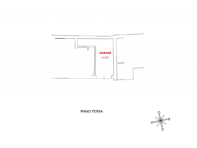 AMPIO E RAFFINATO BICAMERE ARREDATO E CON GARAGE IN AFFITTO  IN CENTRO STORICO - Rif. 7274
CONTRA...