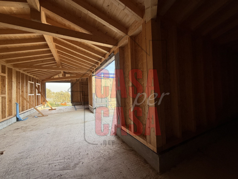 Rif. T018 - In uno tra i borghi più belli d'Italia, posizionato in un promontorio dalla vista moz...