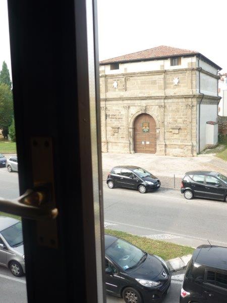 PIAZZALE SAN GIOVANNI - IN POSIZIONE CENTRALE COMODO A TUTTI I SERVIZI OTTIMO CONTESTO CONDOMINIA...