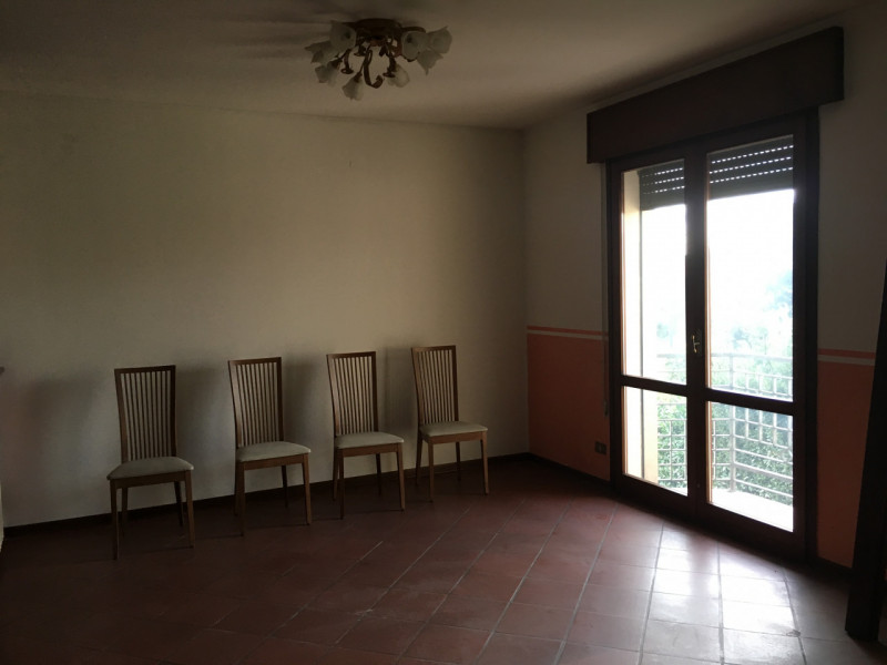 SOLESINO: IN PROSSIMITA’ DEL CENTRO si propongono IN VENDITA DUE MINI APPARTAMENTI al primo e sec...